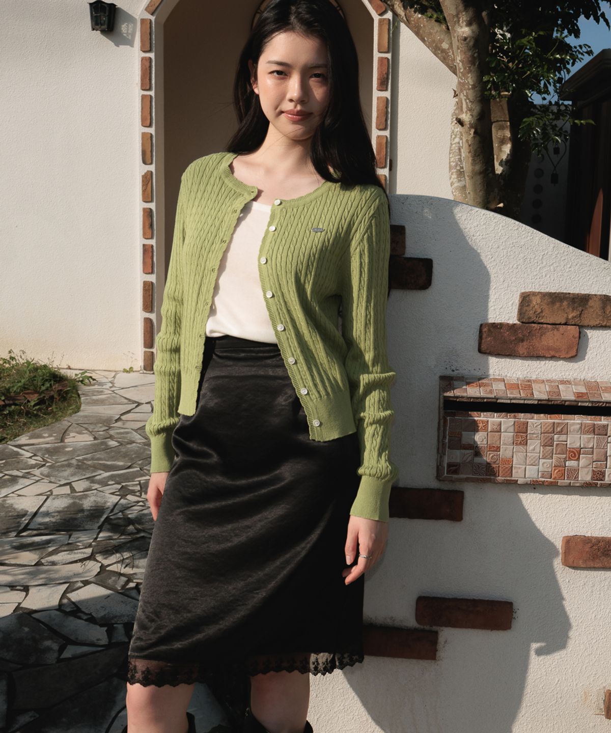 드헤베(DEHEVE) Frill Cable Knit Cardigan [Olive]