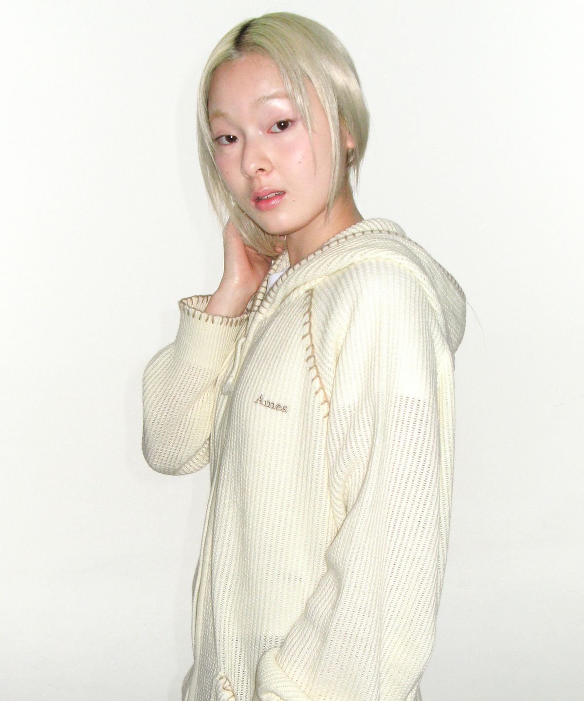 아메스 월드와이드(AMES-WORLDWIDE) STITCH KNIT HOODIE ZIP-UP IVORY