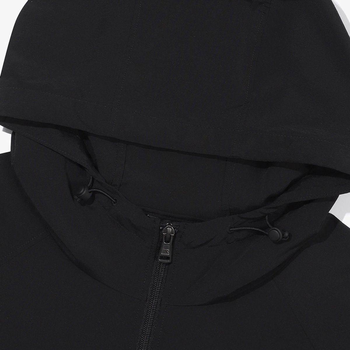 디아도라(diadora) 쿨웨이브 후드 아노락 BLACK