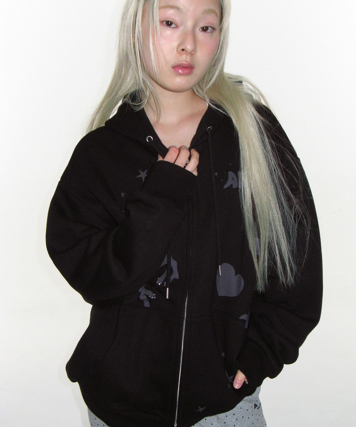 아메스 월드와이드(AMES-WORLDWIDE) UNICORN DRAWING HOODIE ZIP-UP BLACK