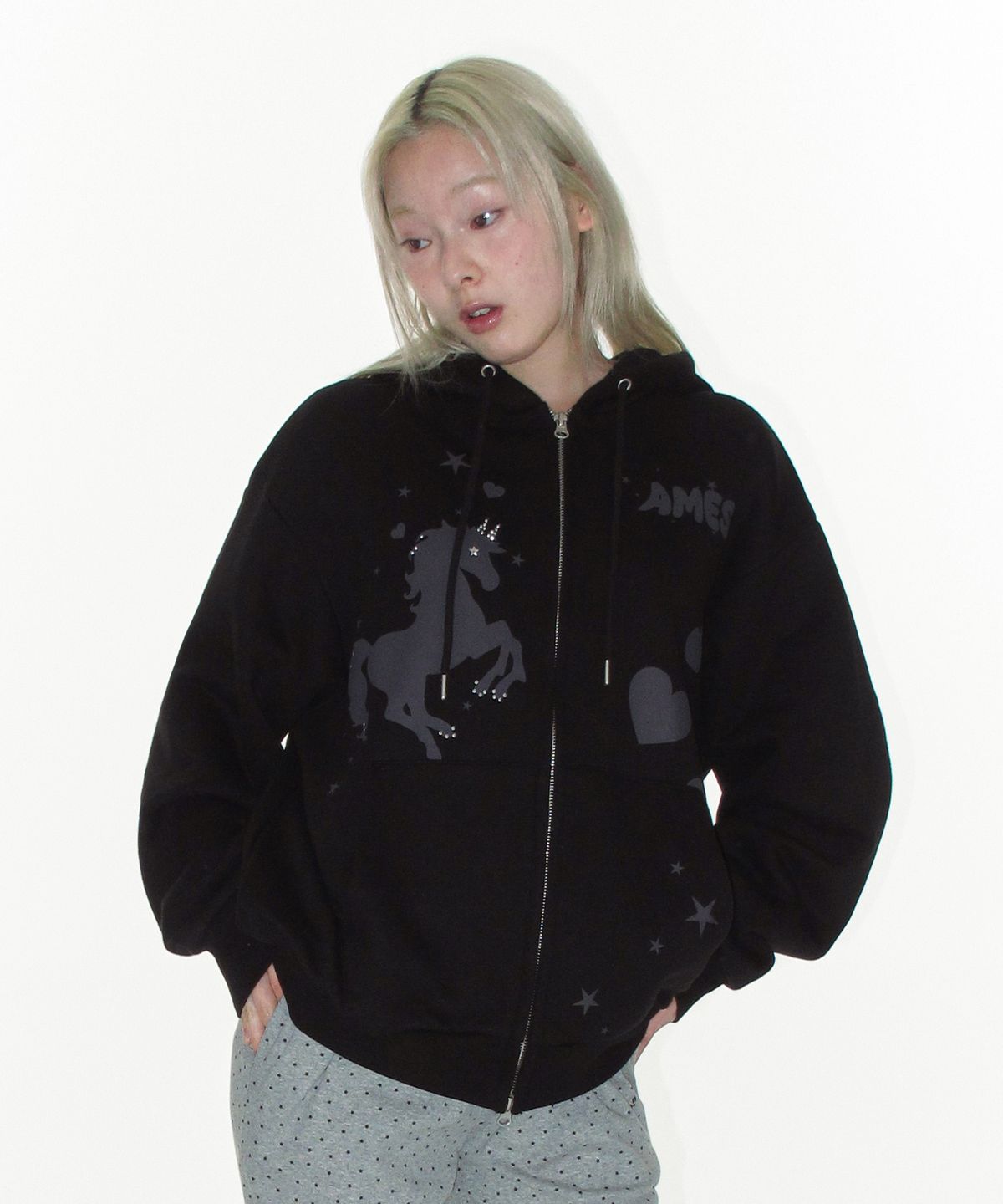 아메스 월드와이드(AMES-WORLDWIDE) UNICORN DRAWING HOODIE ZIP-UP BLACK