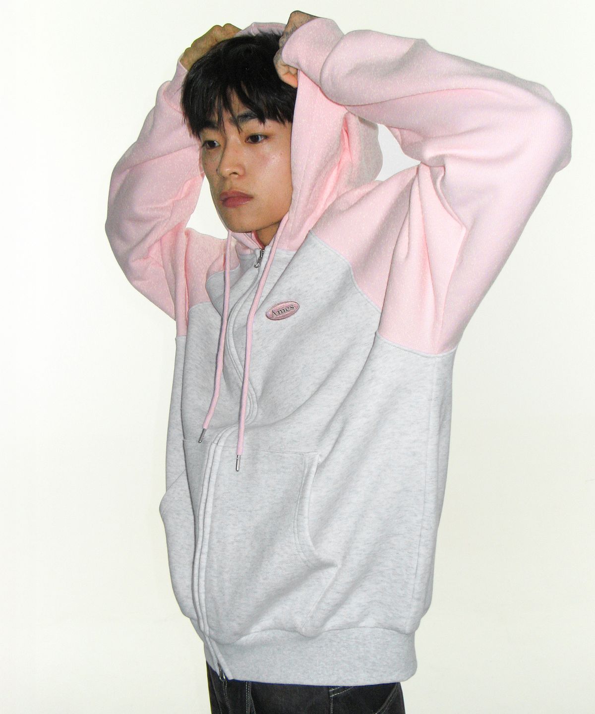 아메스 월드와이드(AMES-WORLDWIDE) CIRCLE LOGO RAGLAN HOODIE ZIP-UP PINK