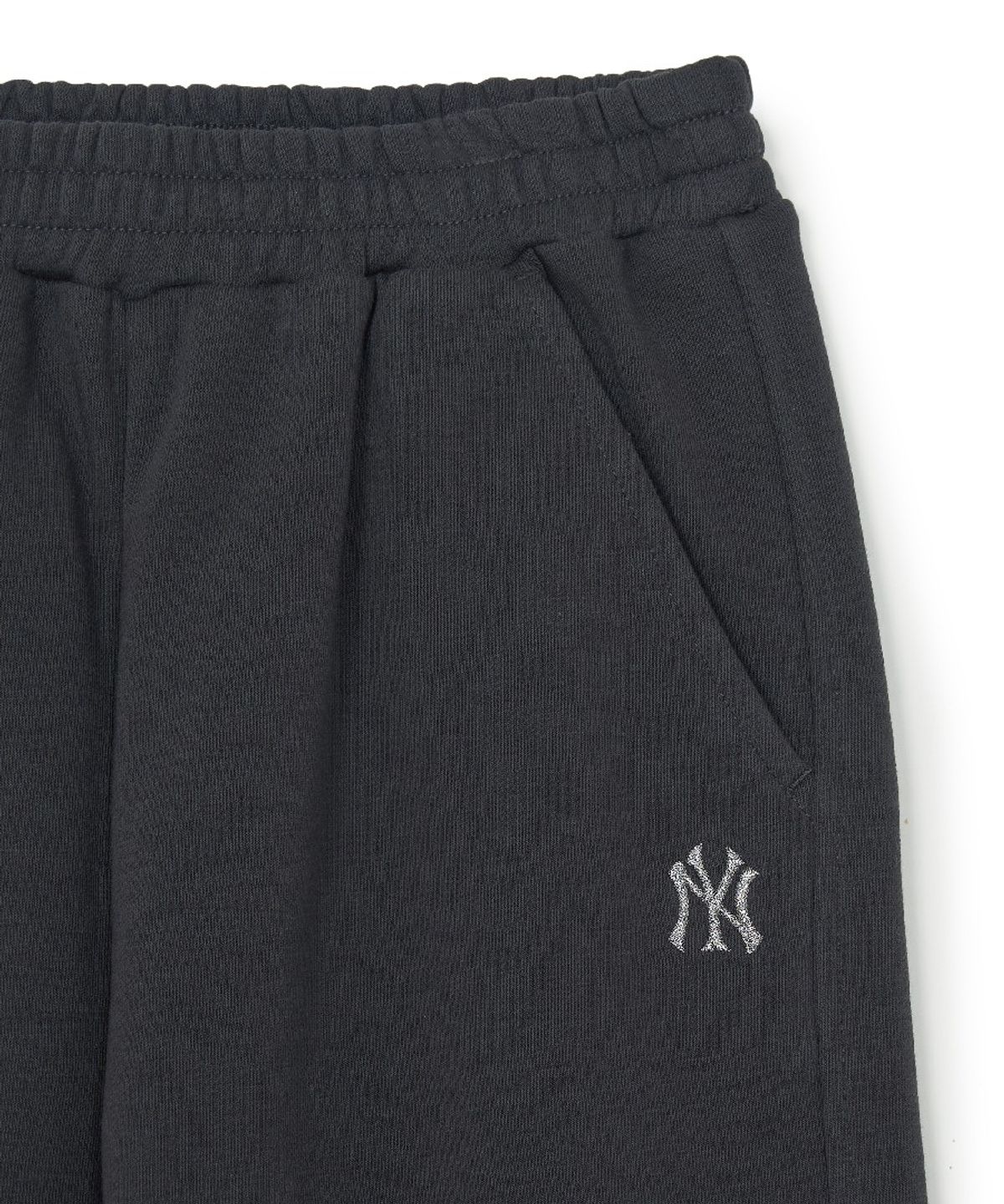 엠엘비 키즈(MLB KIDS) 스트릿 걸즈 레터링 레이어드 맨투맨 세트 NY (D.Charcoal Grey)