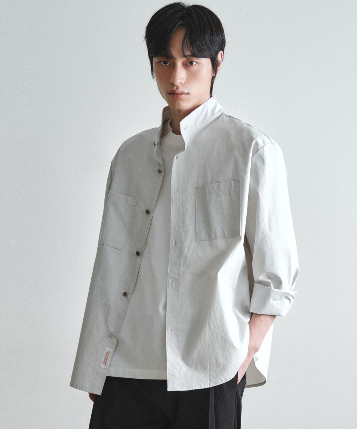 웬즈데이오아시스(WEDNESDAY OASIS) 하이넥 스윙 셔츠 자켓_LIGHT GRAY(W26SH02)