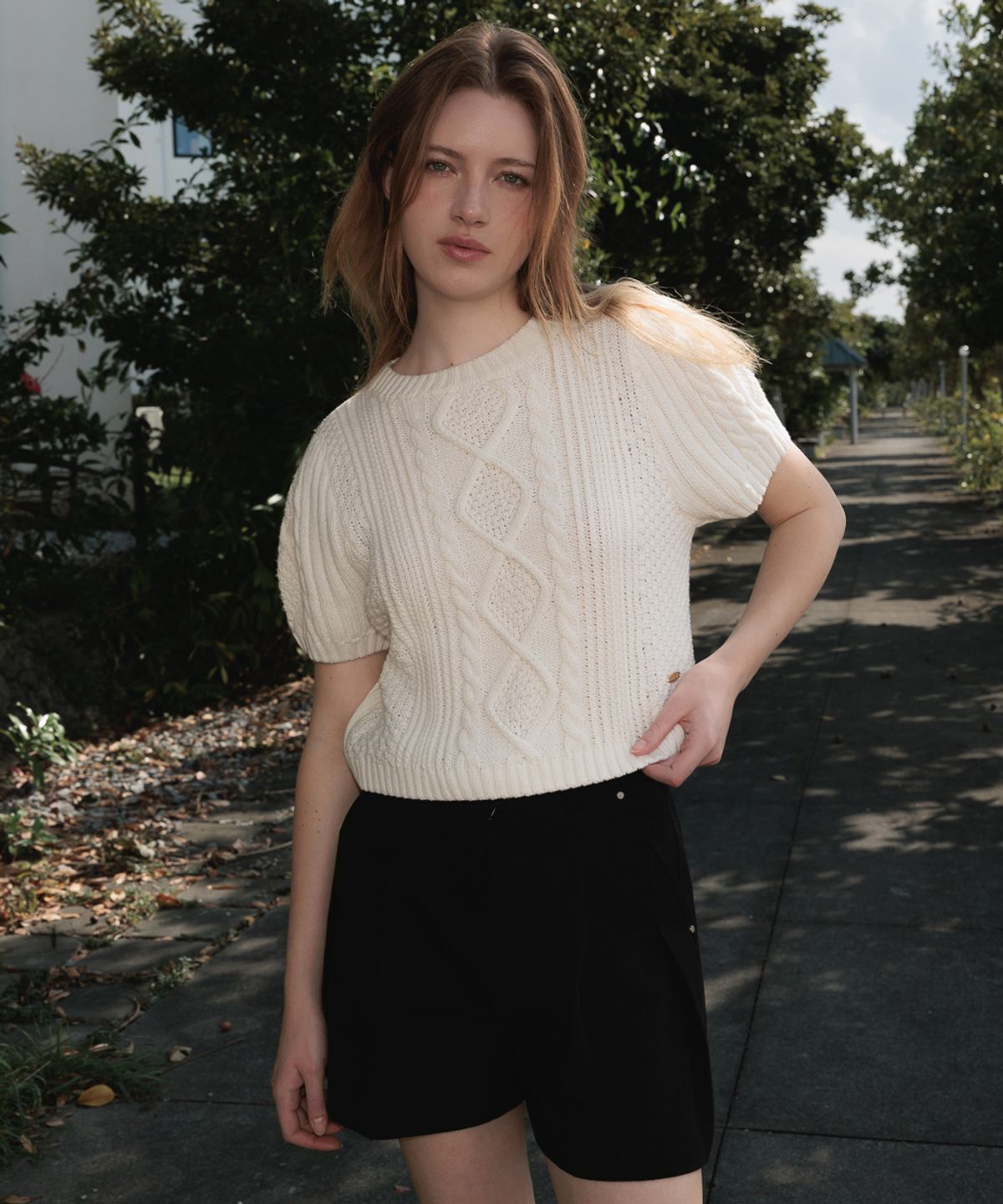 드헤베(DEHEVE) Half Sleeve Cable Knit [Ivory]