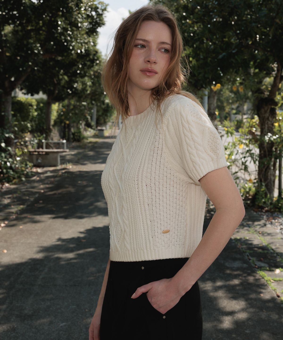 드헤베(DEHEVE) Half Sleeve Cable Knit [Ivory]