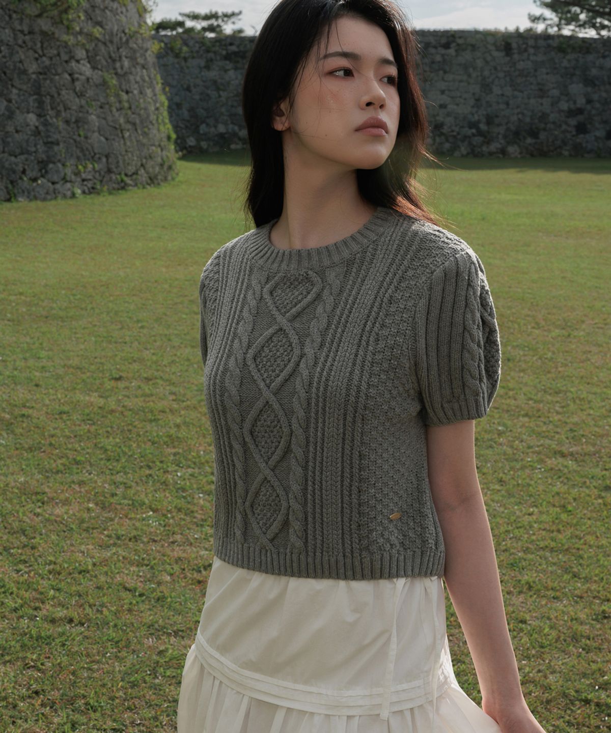 드헤베(DEHEVE) Half Sleeve Cable Knit [Gray]
