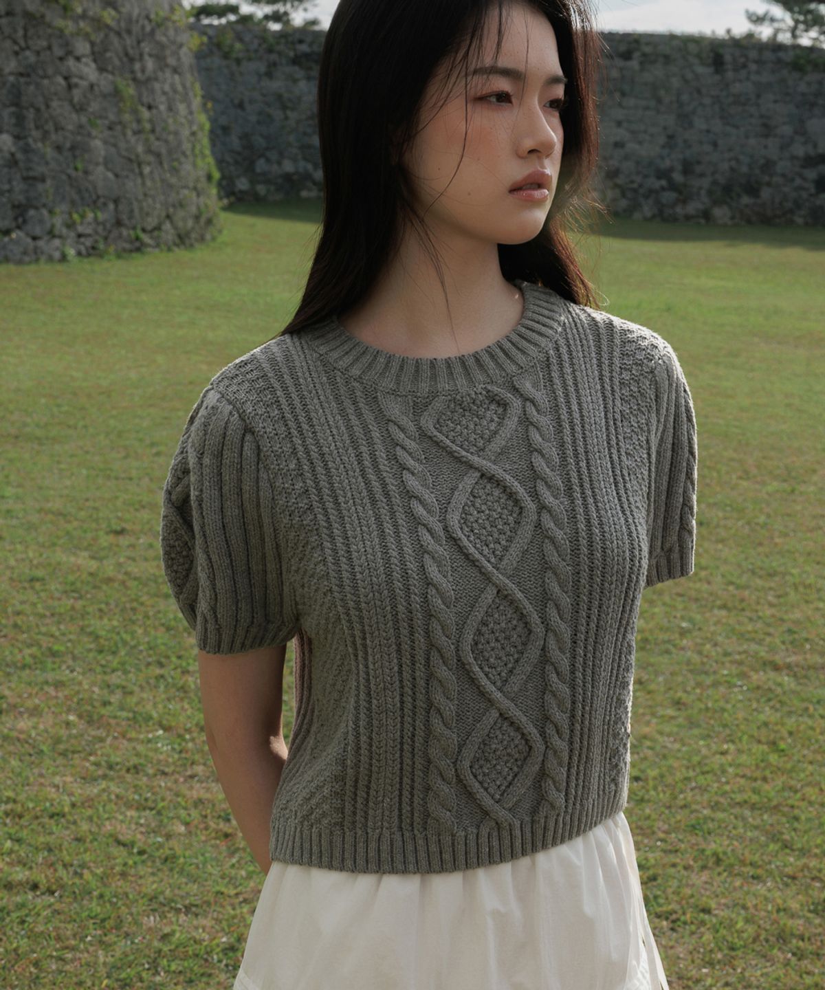 드헤베(DEHEVE) Half Sleeve Cable Knit [Gray]