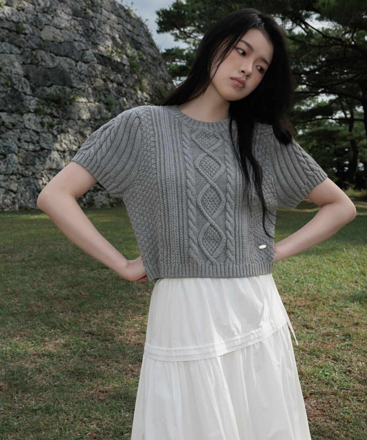 드헤베(DEHEVE) Half Sleeve Cable Knit [Gray]