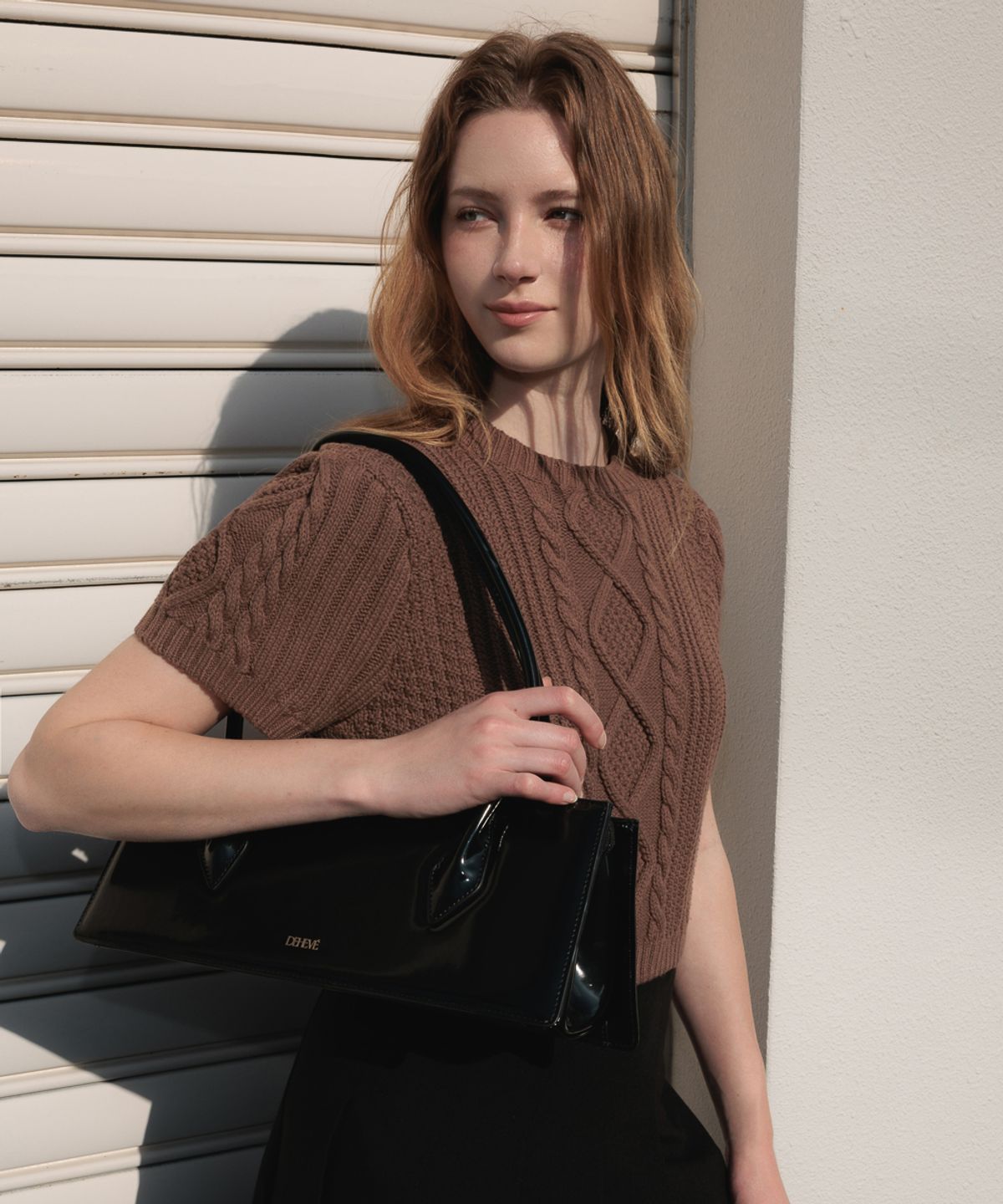 드헤베(DEHEVE) Half Sleeve Cable Knit [Brown]