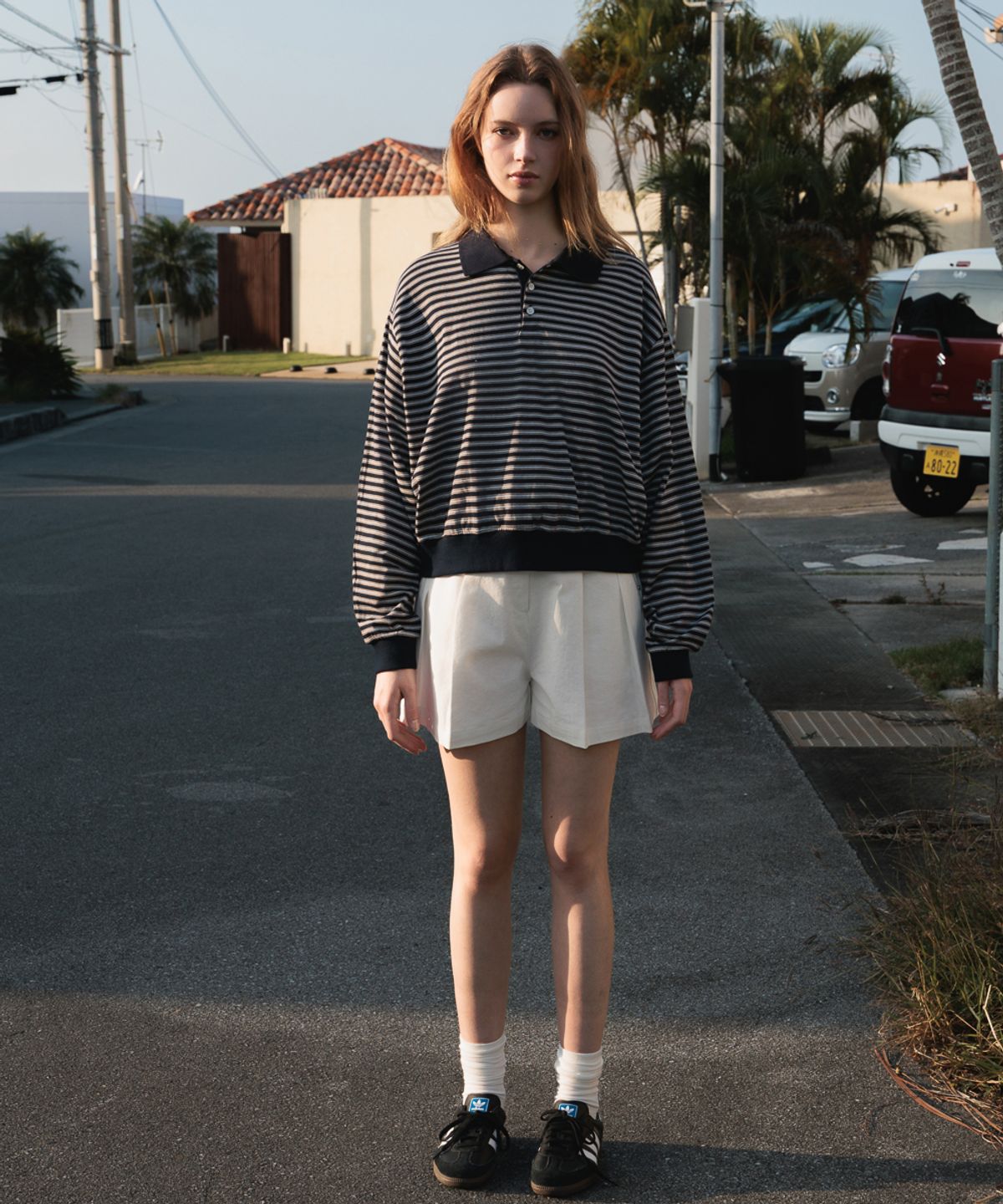 드헤베(DEHEVE) Collar Stripe Sweatshirt [Navy]