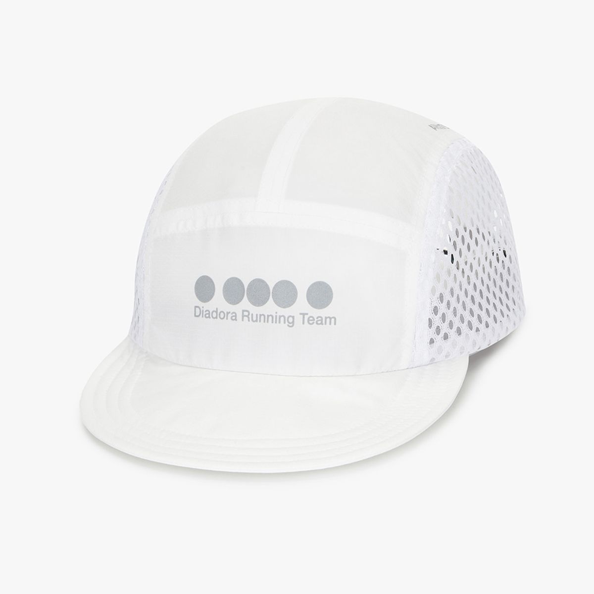 디아도라(diadora) 러닝 볼캡 OFF WHITE