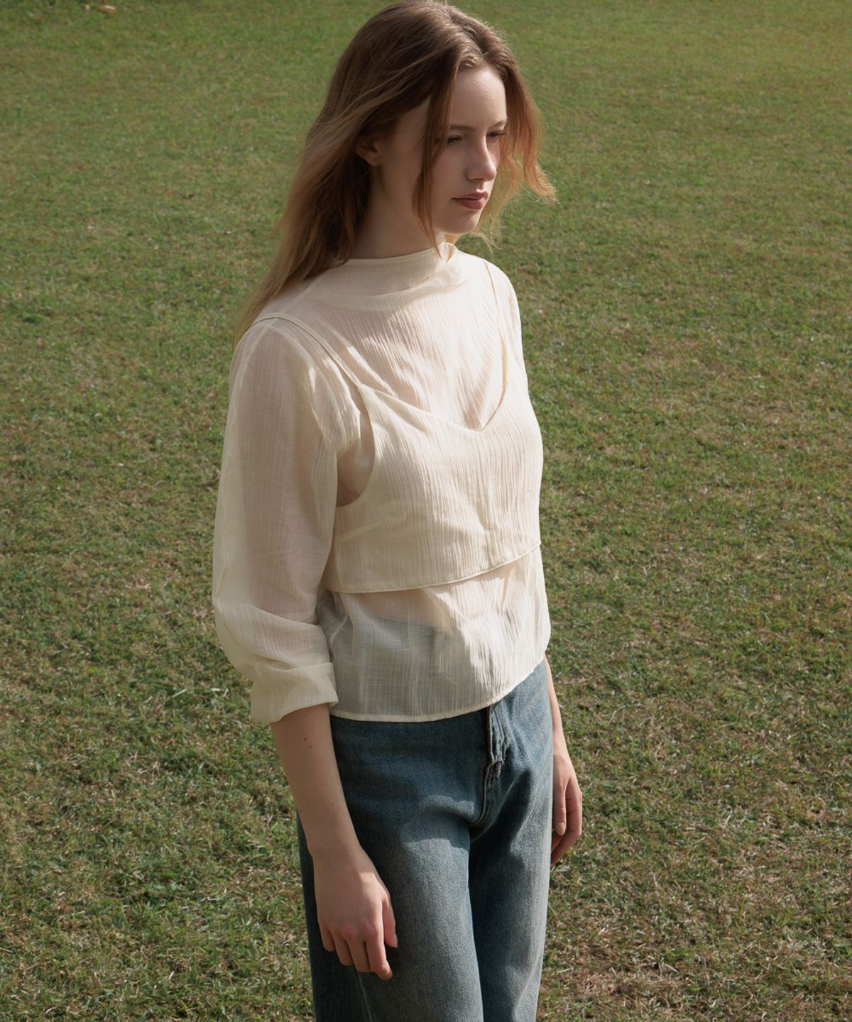 드헤베(DEHEVE) High-Neck Bustier Blouse [Butter]