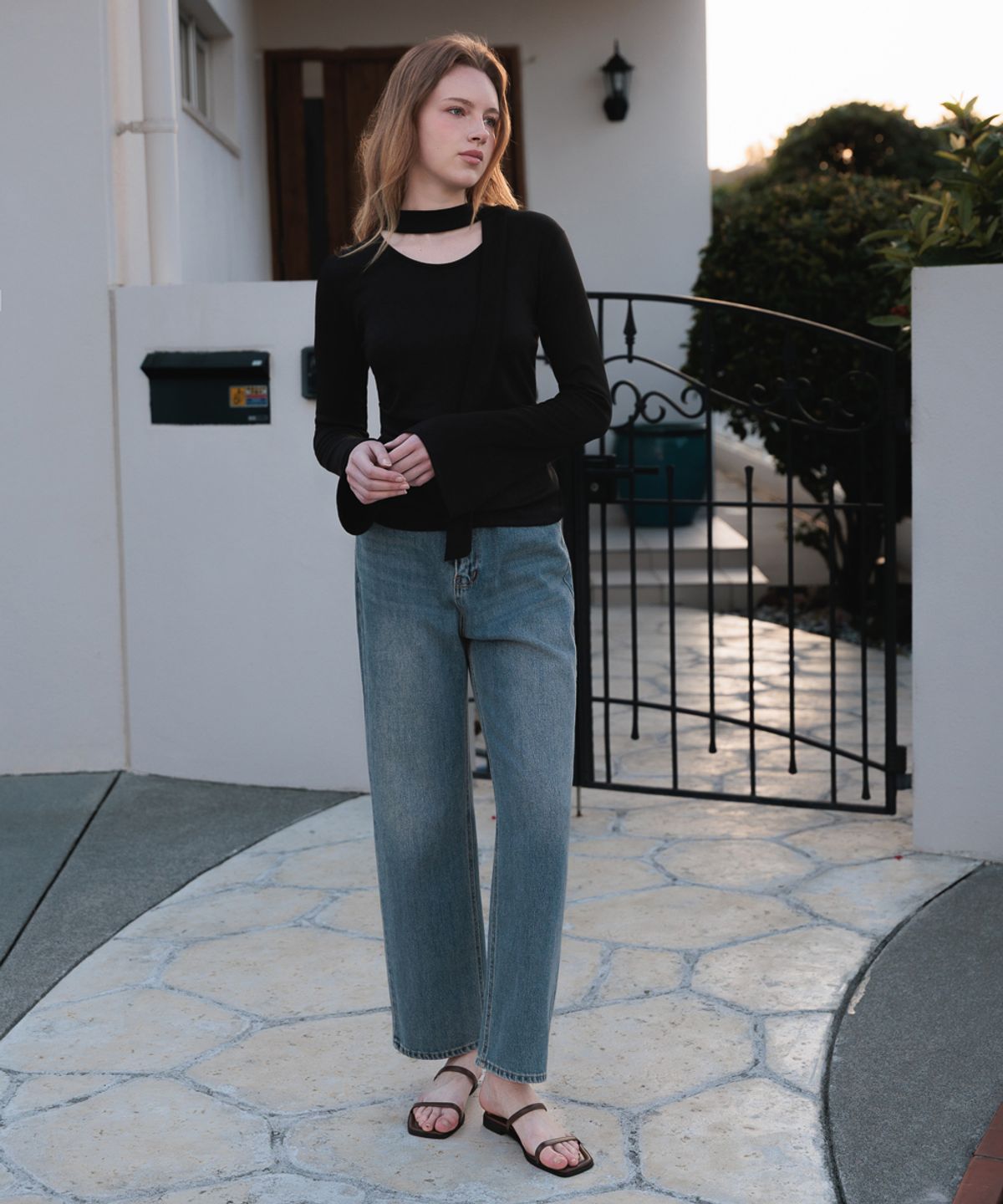 드헤베(DEHEVE) Tie Flare Long Sleeve [Black]