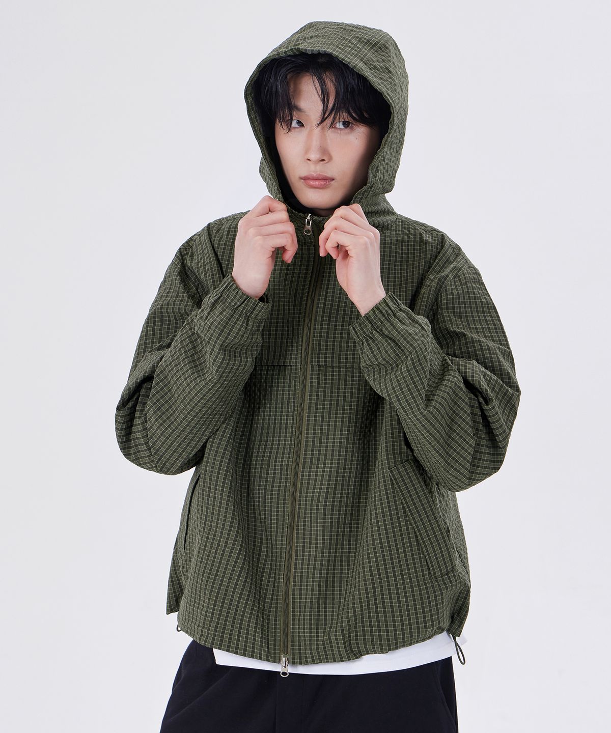 굿라이프웍스(GLW) 데일리 체크 윈드브레이커 카키