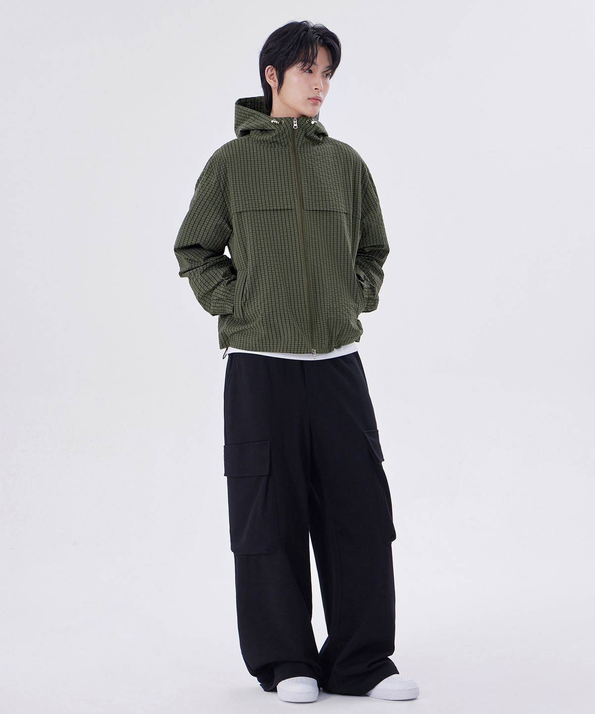 굿라이프웍스(GLW) 데일리 체크 윈드브레이커 카키