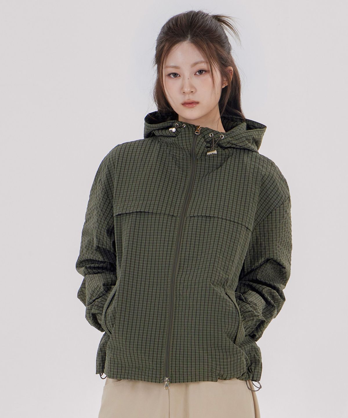 굿라이프웍스(GLW) 데일리 체크 윈드브레이커 카키