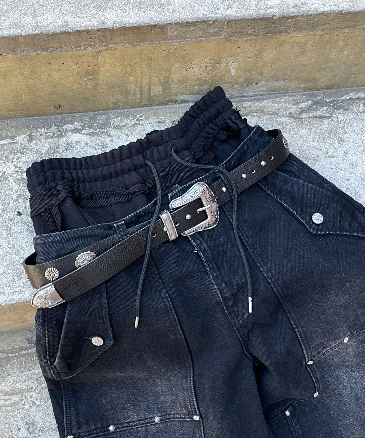 아캄(AAKAM) Western Concho Belt (Black)