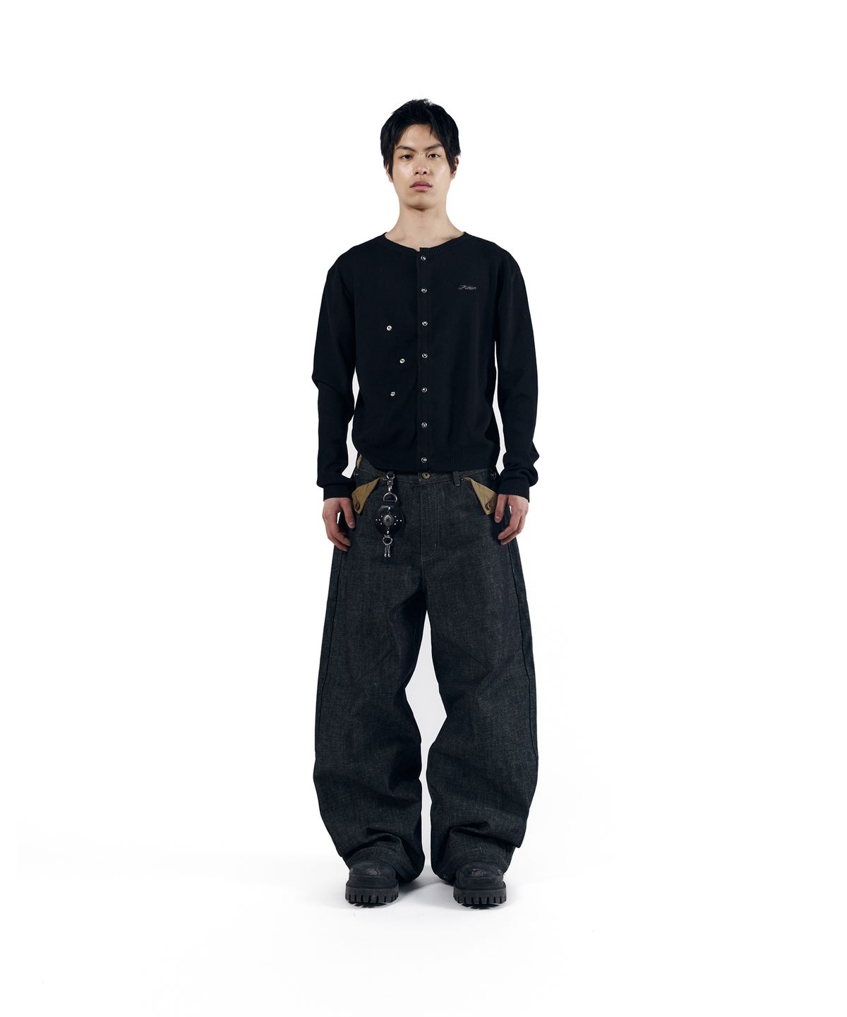 아캄(AAKAM) Bonnie Pocket Denim Pants (Black)