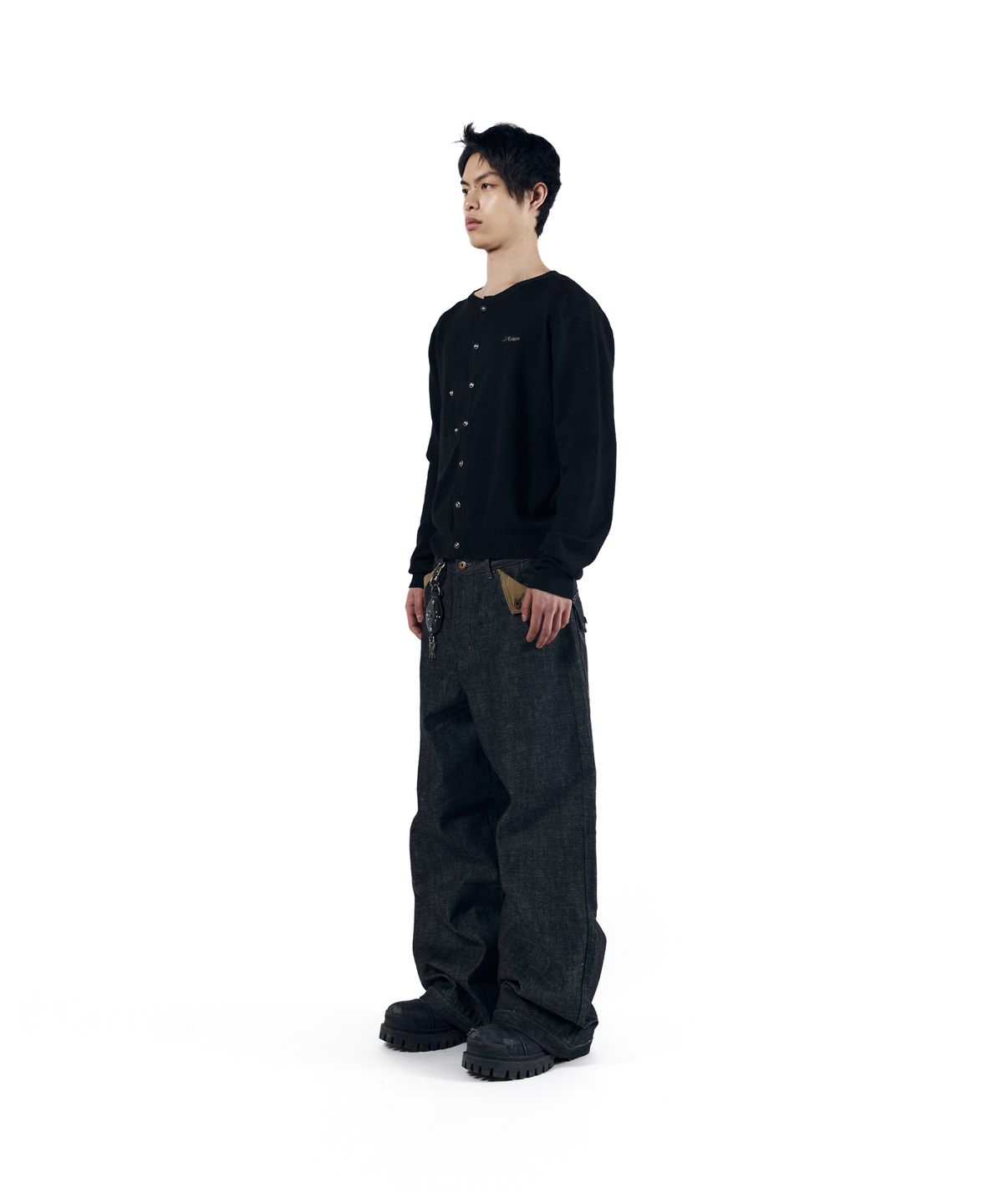 아캄(AAKAM) Bonnie Pocket Denim Pants (Black)
