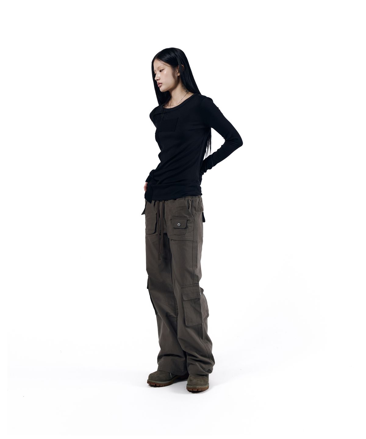 아캄(AAKAM) Flare Cargo Pocket Pants (Khaki)