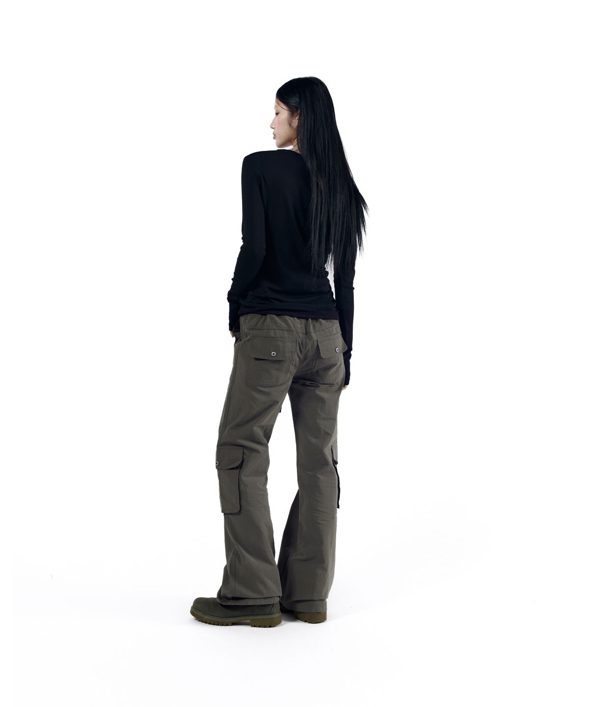 아캄(AAKAM) Flare Cargo Pocket Pants (Khaki)