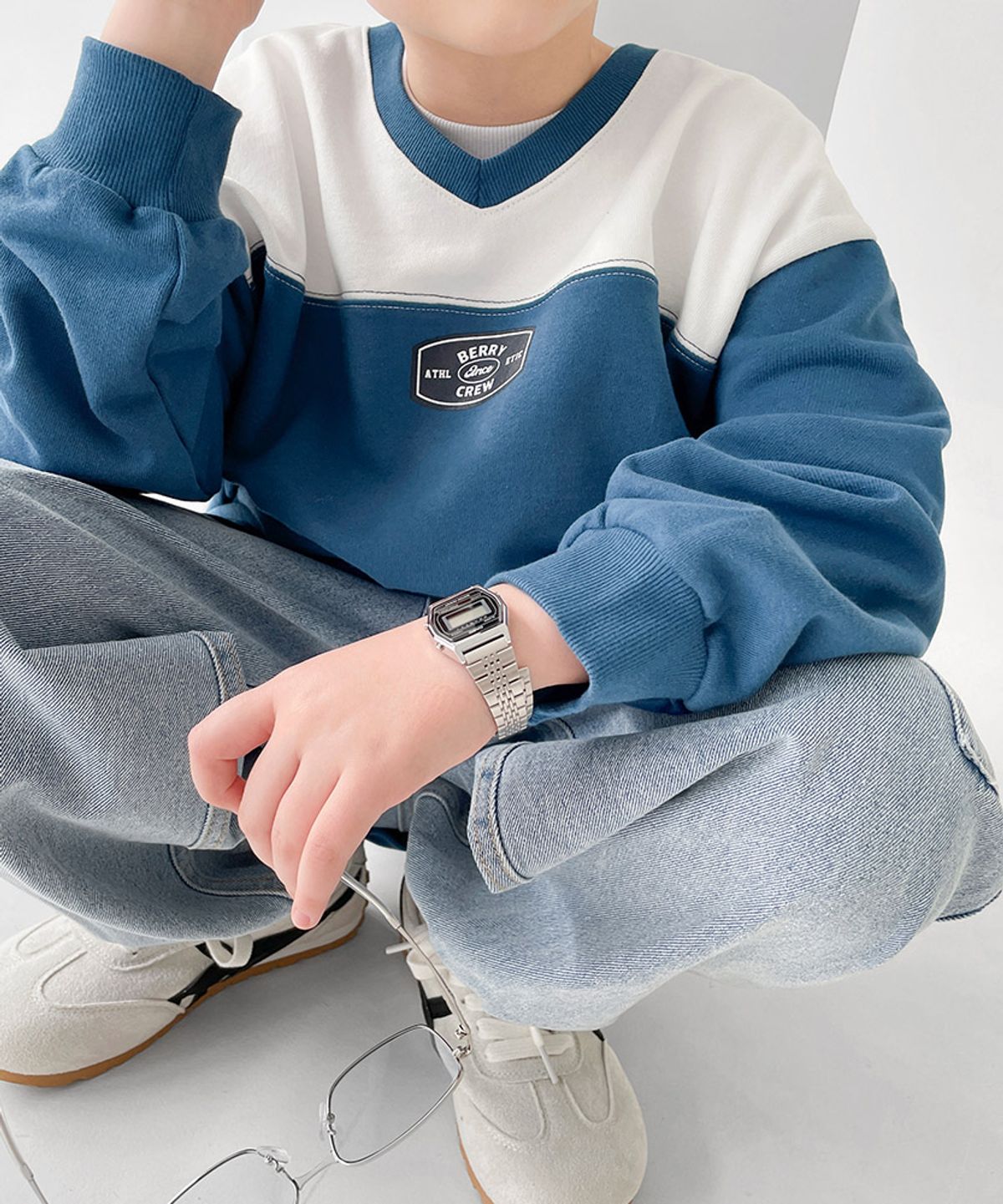 베리클로젯(BERRYCLOSET) 베리 크루 맨투맨