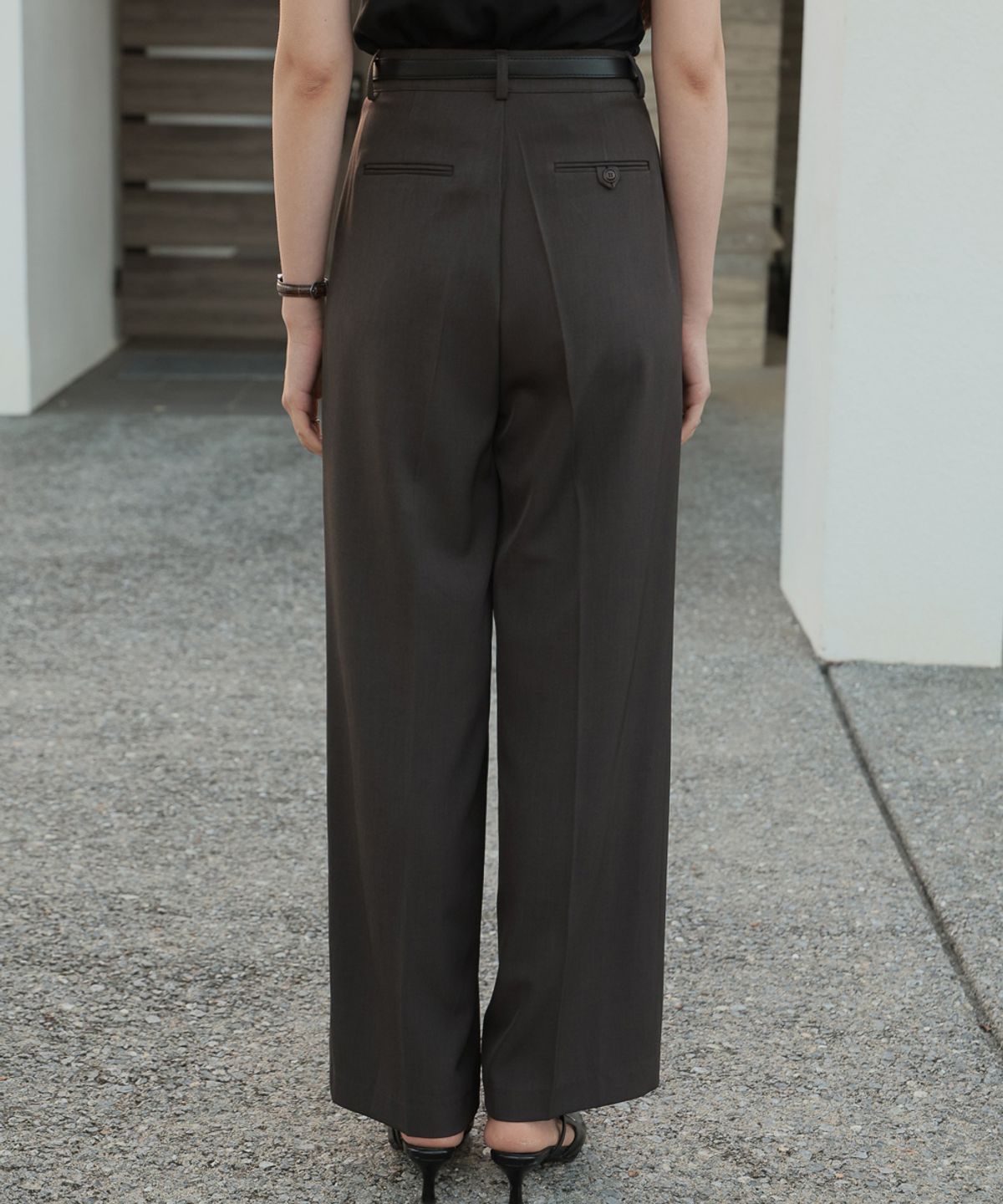 드헤베(DEHEVE) Classic Pintuck Wide Slacks [Charcoal]