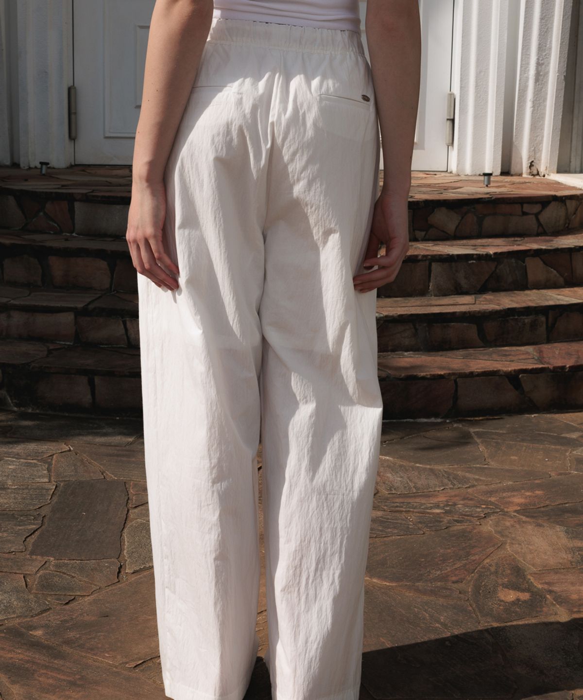 드헤베(DEHEVE) String Pintuck Wide Pants [White]