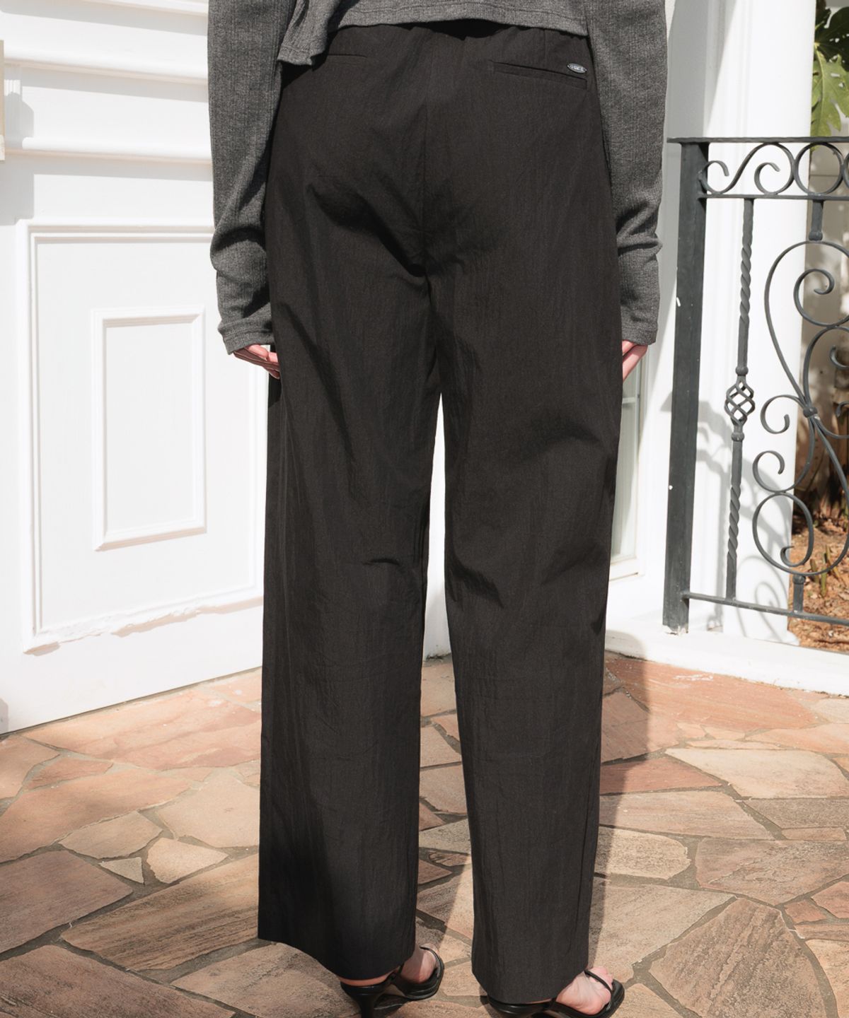 드헤베(DEHEVE) String Pintuck Wide Pants [Black]