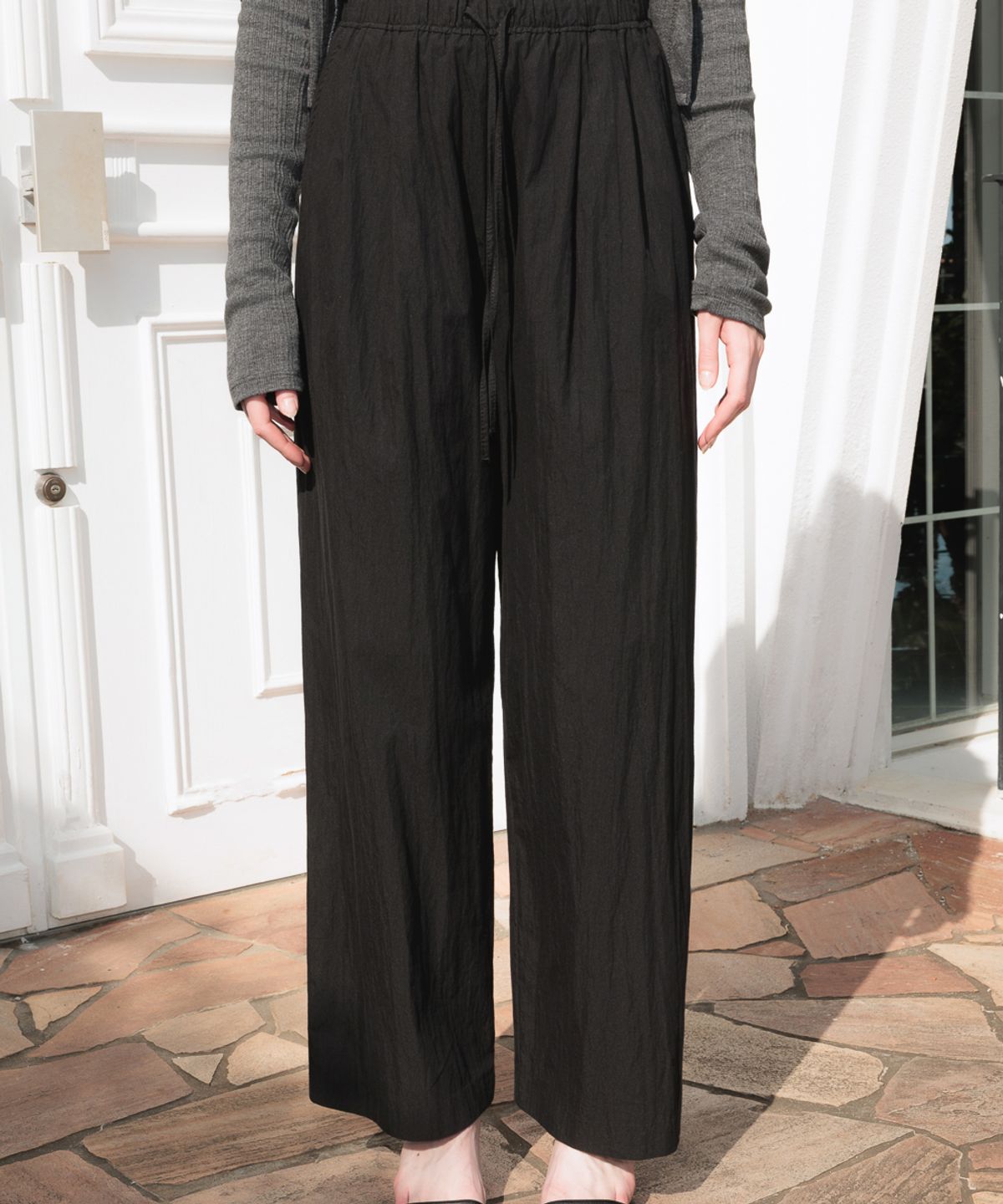 드헤베(DEHEVE) String Pintuck Wide Pants [Black]