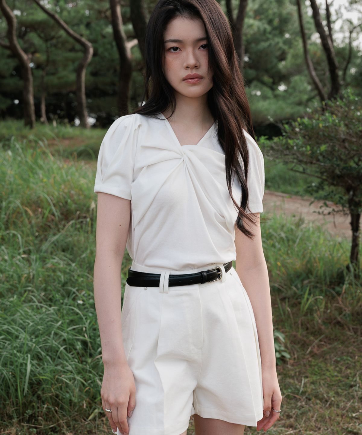 드헤베(DEHEVE) Double Pintuck Half Pants [White]