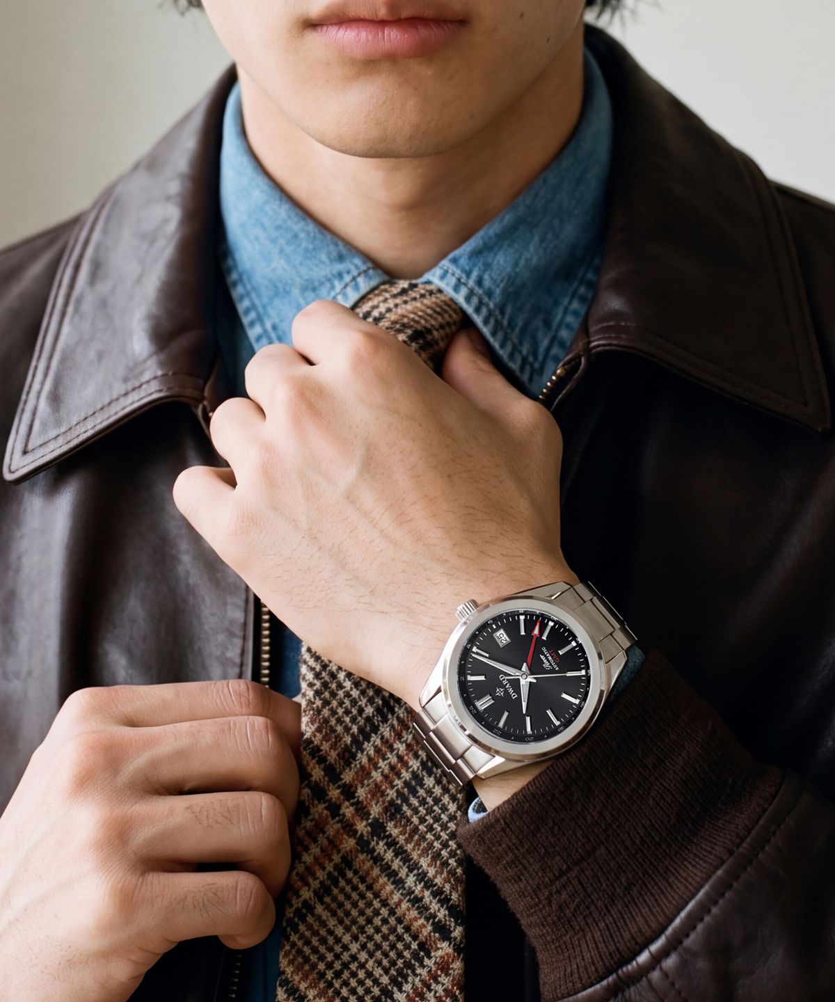 디워드(DWARD) DW-308 GMT ROVER Black Granite 남자 메탈 오토매틱 손목 시계