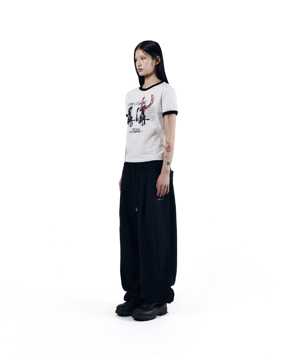 아캄(AAKAM) Side Damaged Sweatpants (Black)