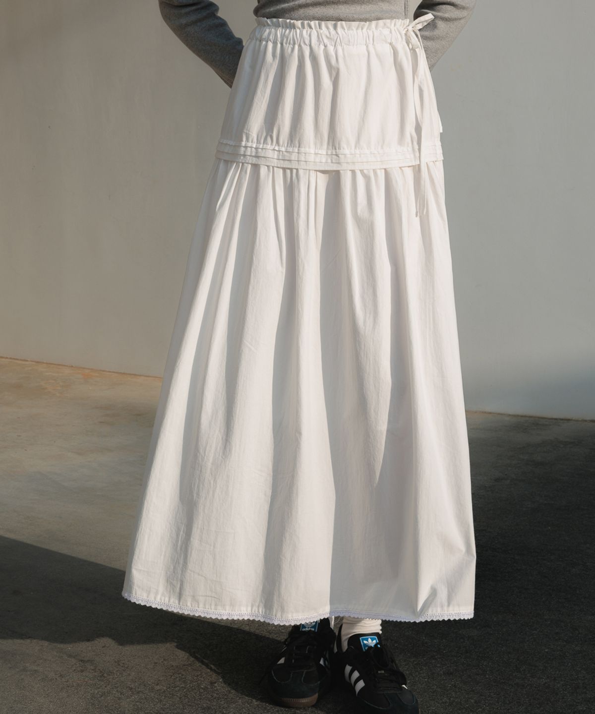 드헤베(DEHEVE) Ruffle Long Skirt [Ivory]