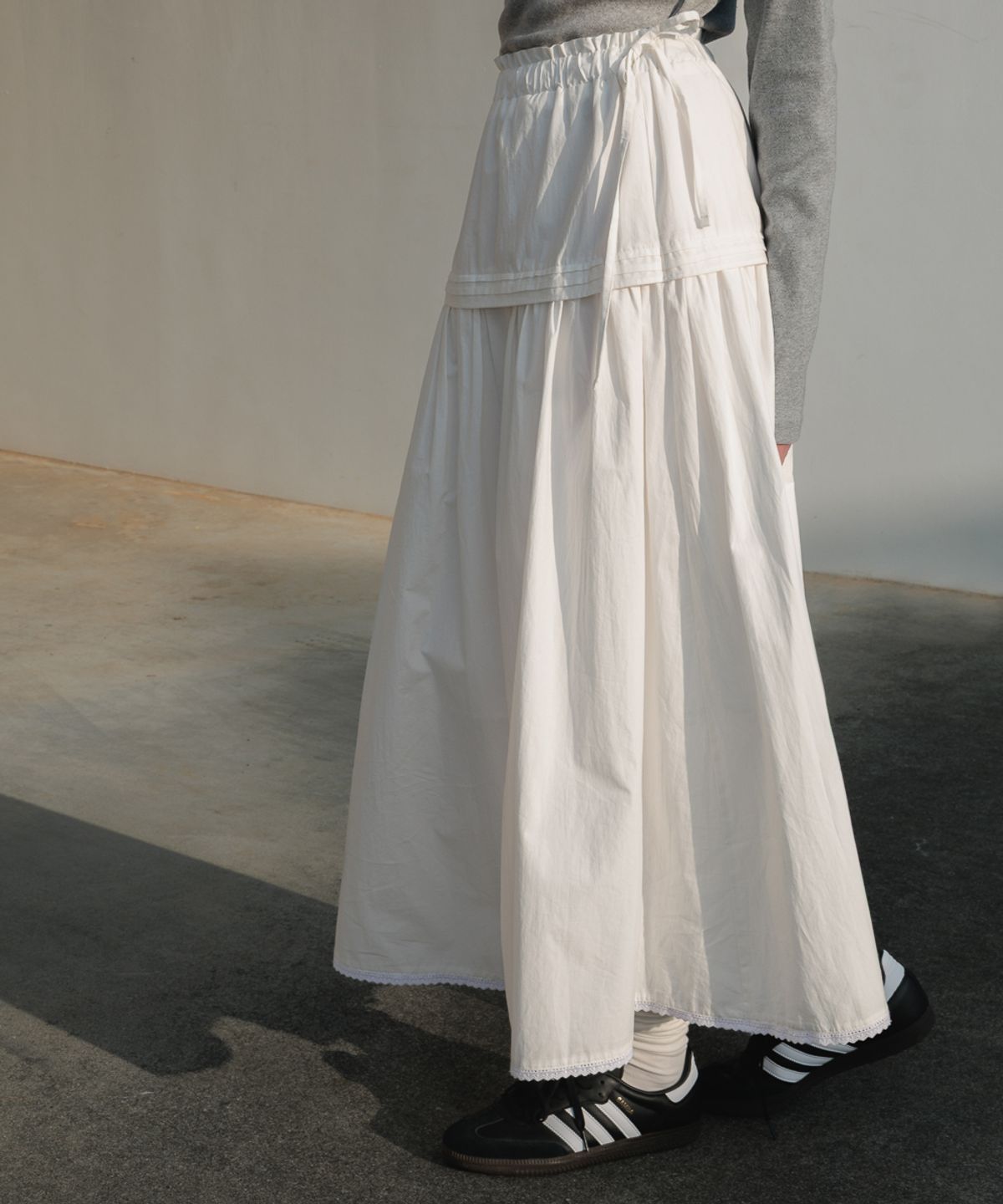 드헤베(DEHEVE) Ruffle Long Skirt [Ivory]