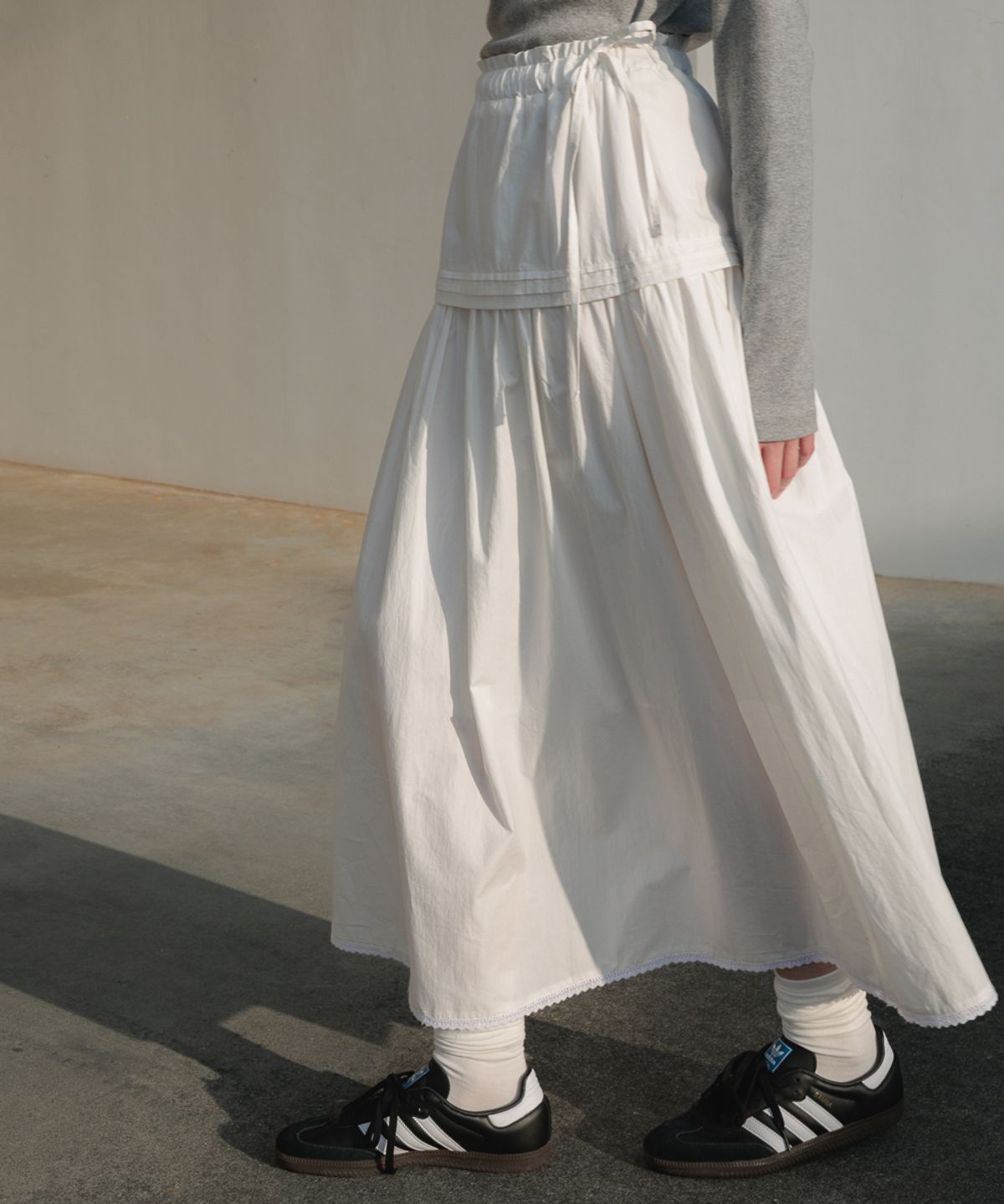 드헤베(DEHEVE) Ruffle Long Skirt [Ivory]