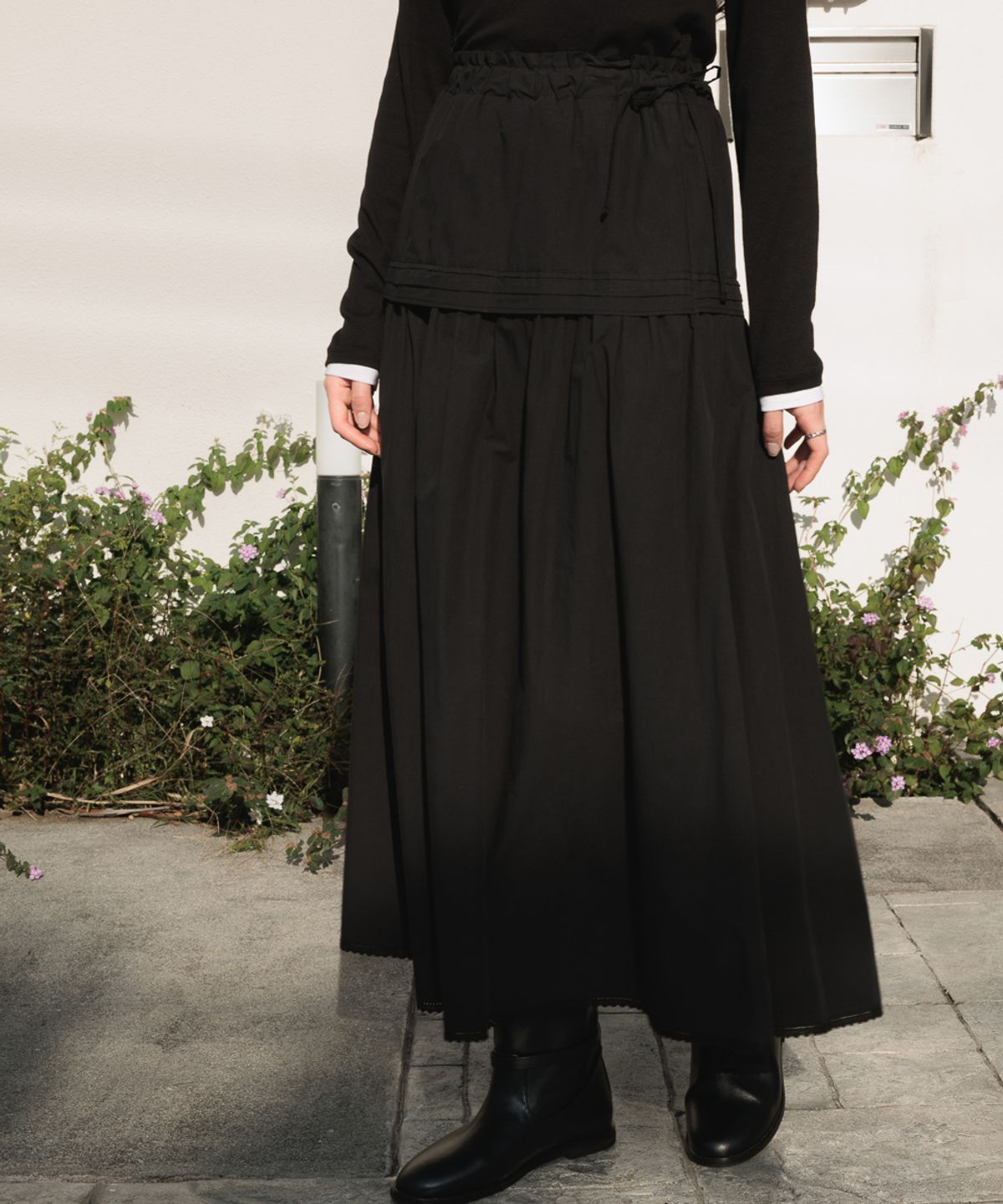 드헤베(DEHEVE) Ruffle Long Skirt [Black]