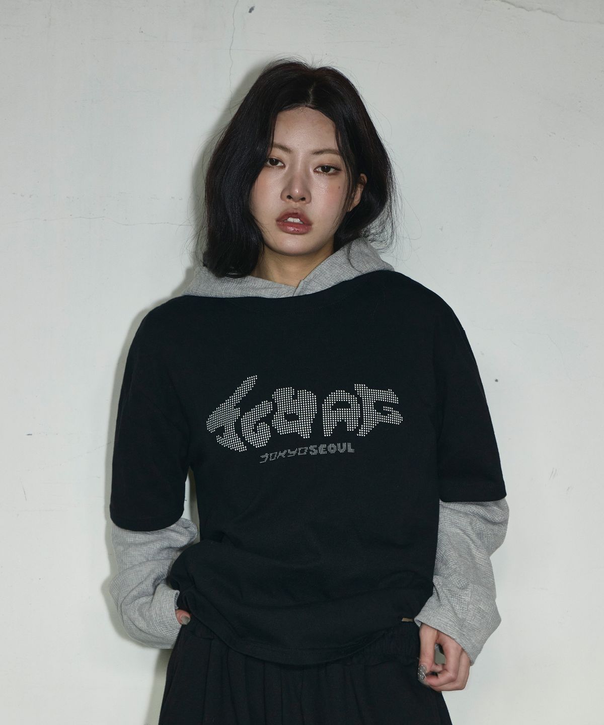 스켈리웩(SCALLYWAG) SCWAG Star Dot Crop T-shirt[Black]