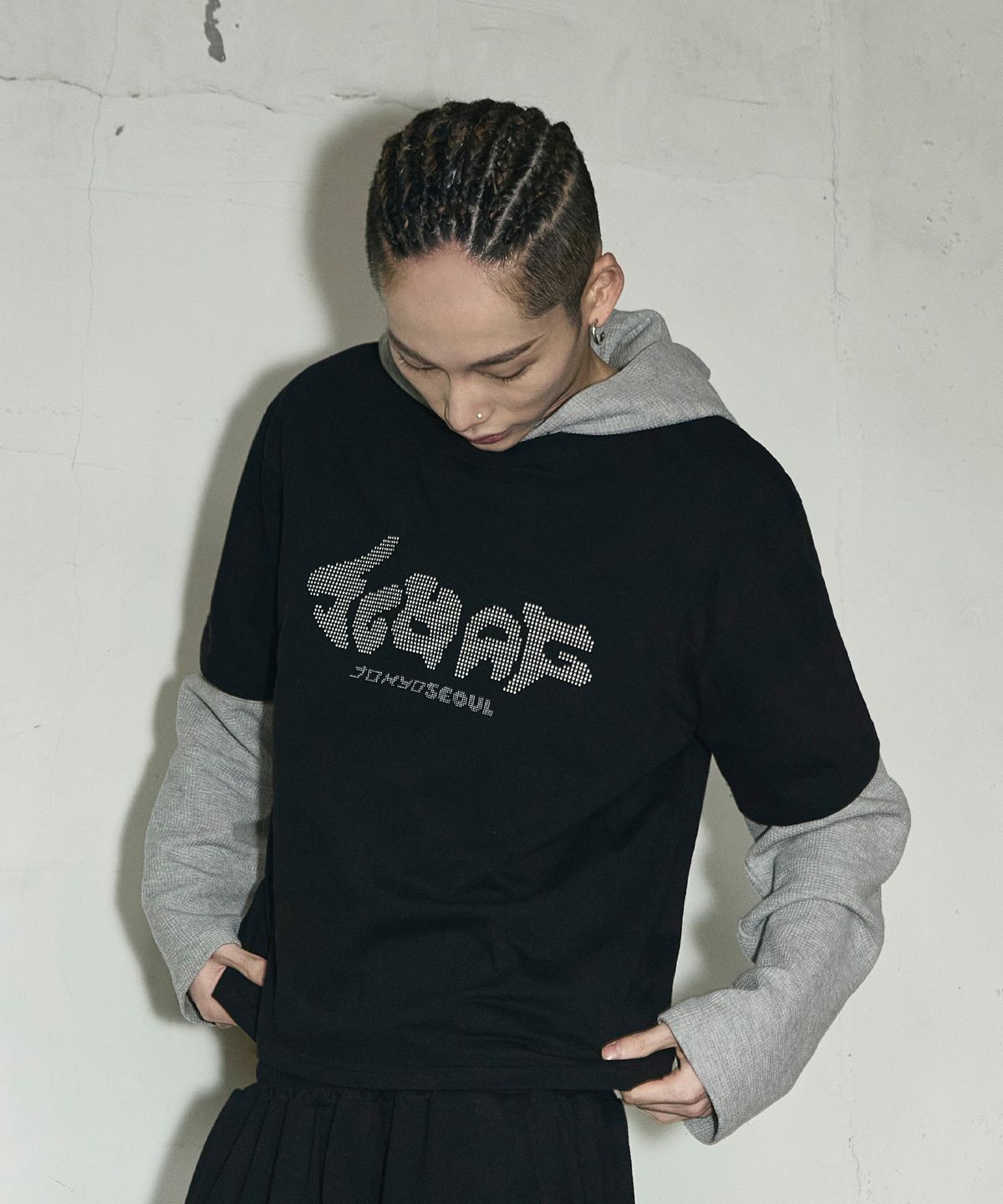 스켈리웩(SCALLYWAG) SCWAG Star Dot Crop T-shirt[Black]