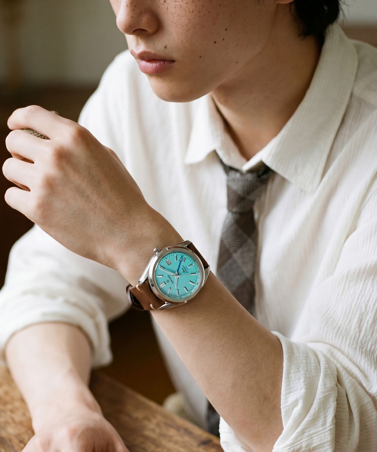 디워드(DWARD) DW-308 GMT ROVER Mint Sky 남자 메탈 오토매틱 손목 시계