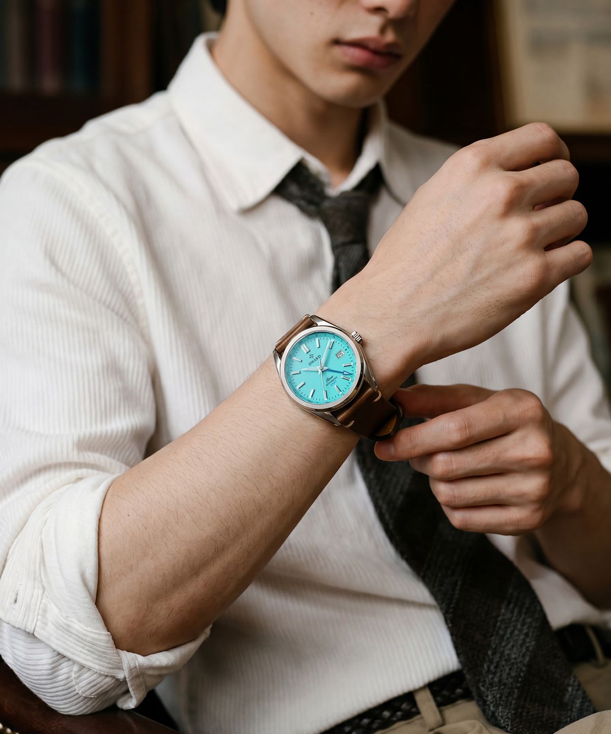 디워드(DWARD) DW-308 GMT ROVER Mint Sky 남자 메탈 오토매틱 손목 시계