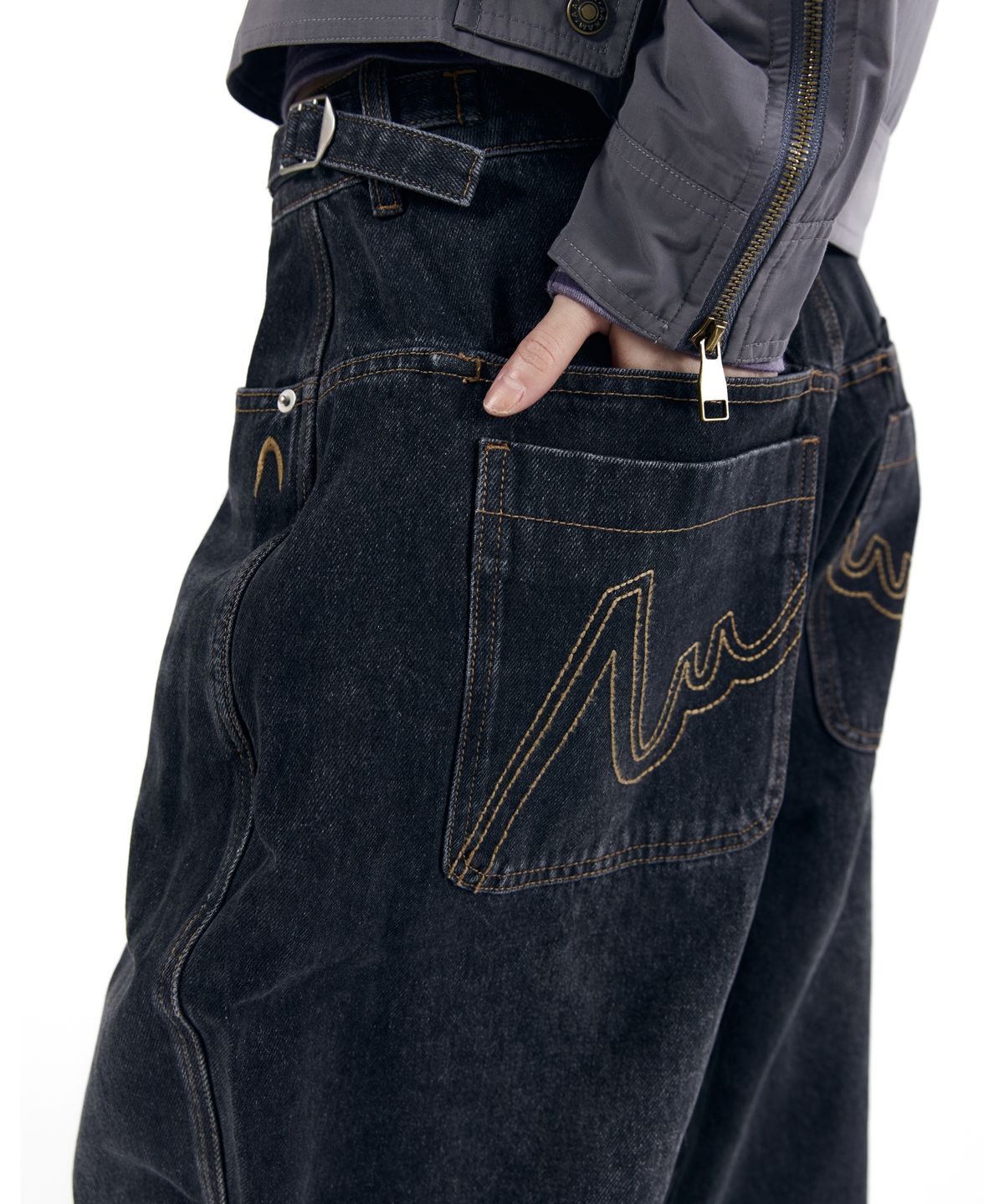 아캄(AAKAM) Stitched Baggy Denim Pants (Black)