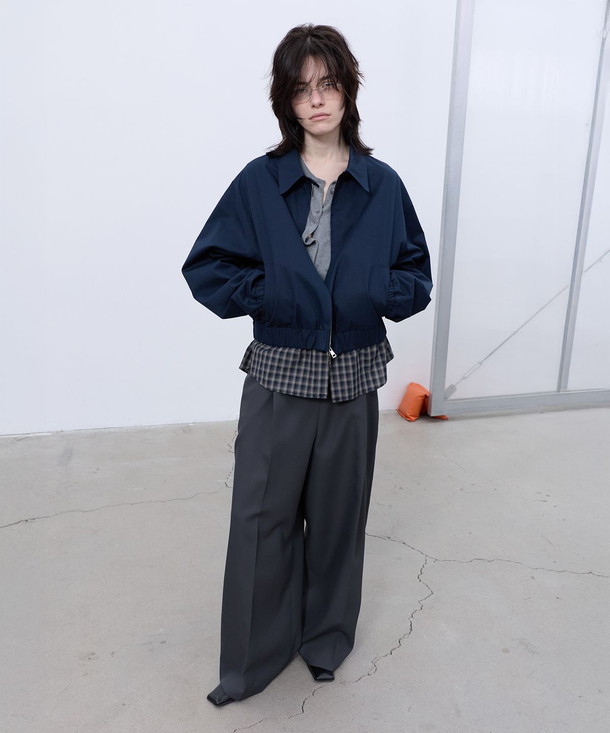 엘씨디씨티엠(LCDC™) CHECK DETAIL BLOUSON JACKET (NAVY)