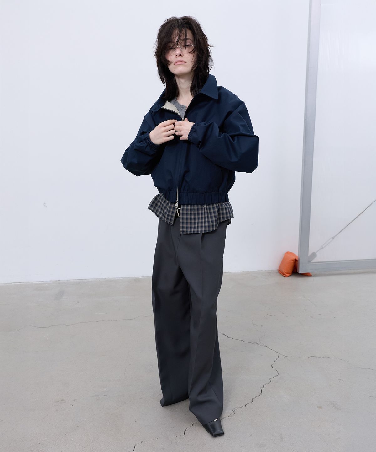 엘씨디씨티엠(LCDC™) CHECK DETAIL BLOUSON JACKET (NAVY)