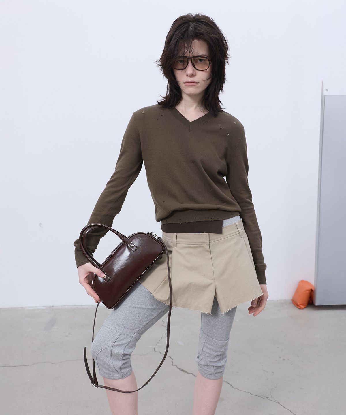 엘씨디씨티엠(LCDC™) DISTRESSED PULLOVER (KHAKI)