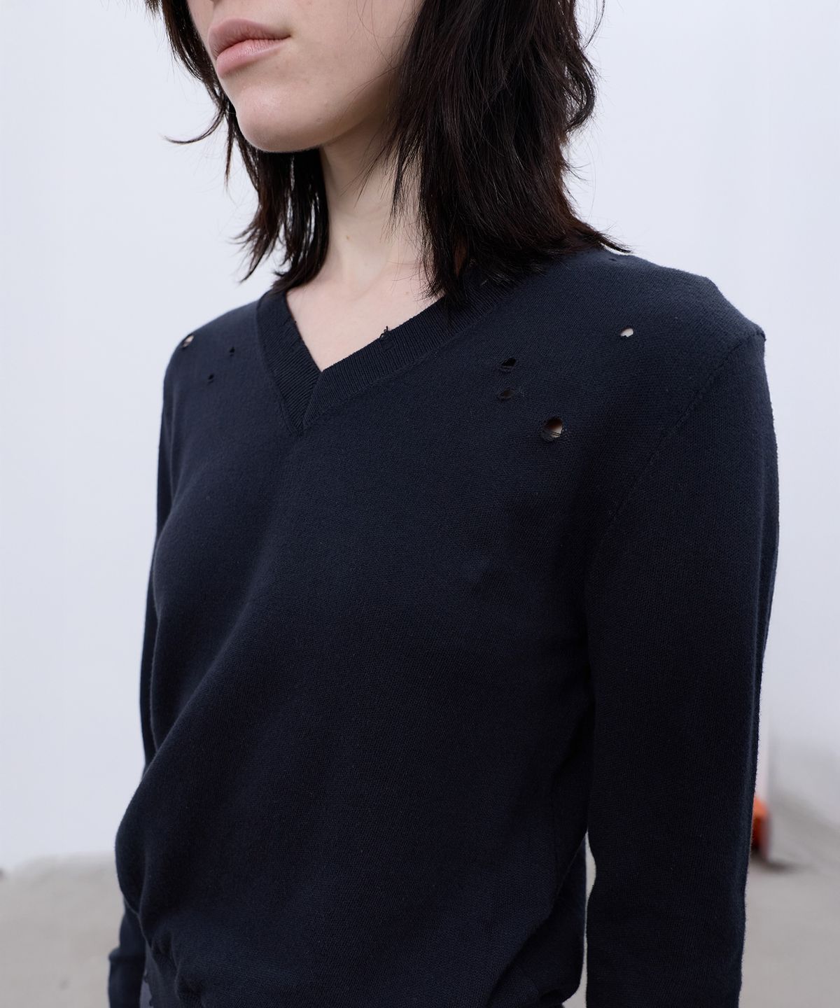 엘씨디씨티엠(LCDC™) DISTRESSED PULLOVER (NAVY)