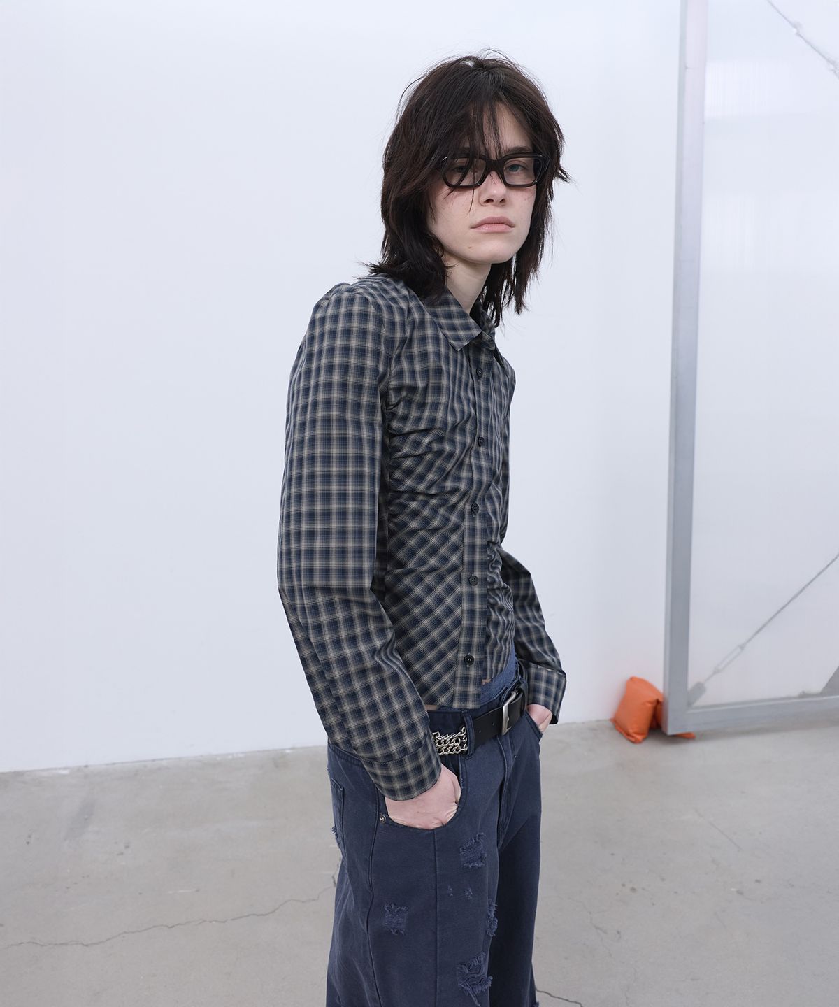 엘씨디씨티엠(LCDC™) ASYMMETRIC BUTTON SHIRT (NAVY)