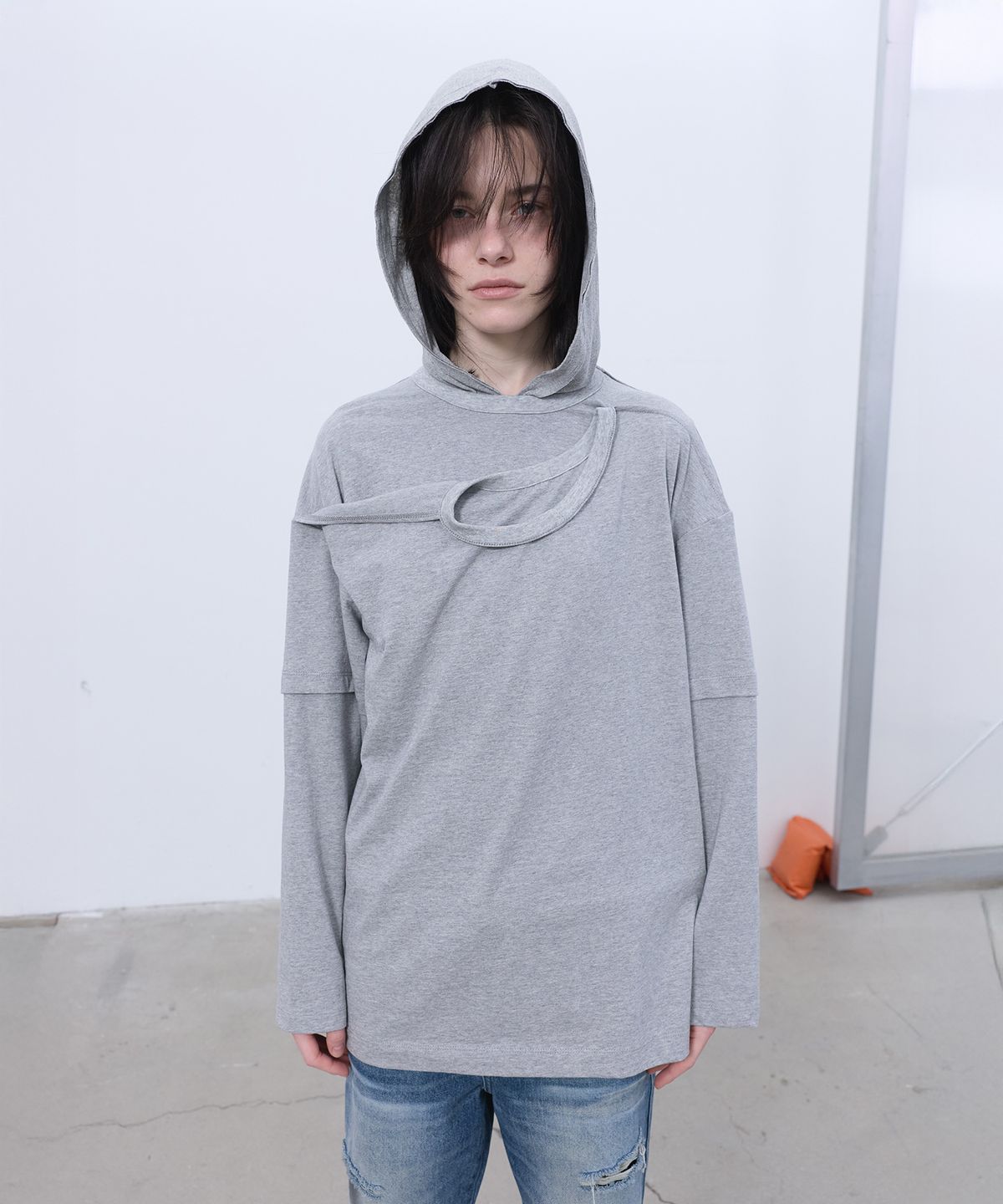 엘씨디씨티엠(LCDC™) HALTERNECK-DETAILED TOP (MELANGE GREY)