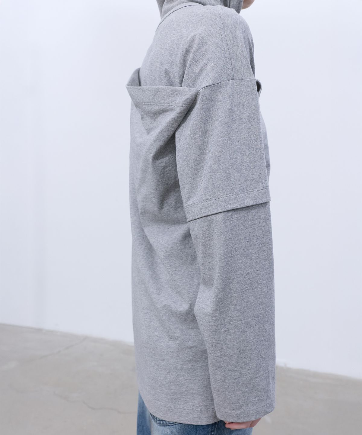 엘씨디씨티엠(LCDC™) HALTERNECK-DETAILED TOP (MELANGE GREY)